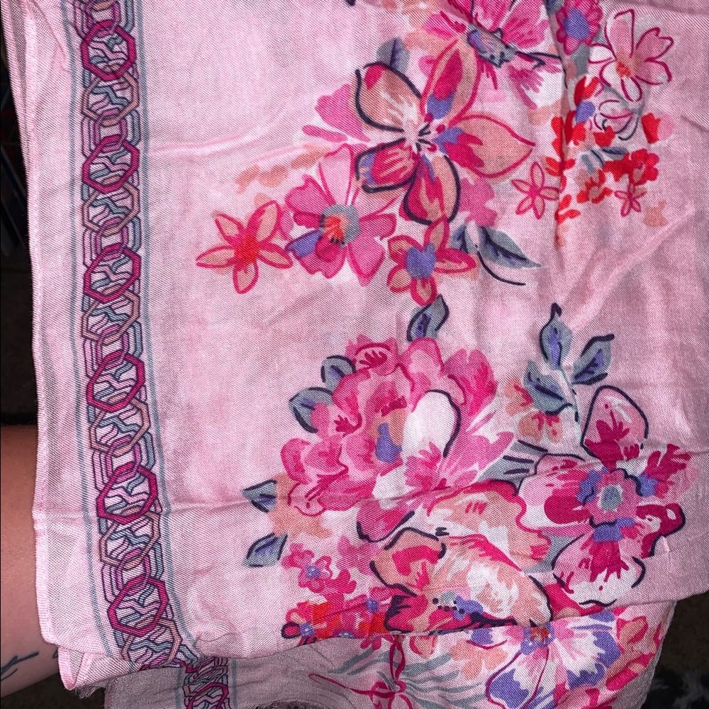 Exclusive Vera Bradley Event Scarf